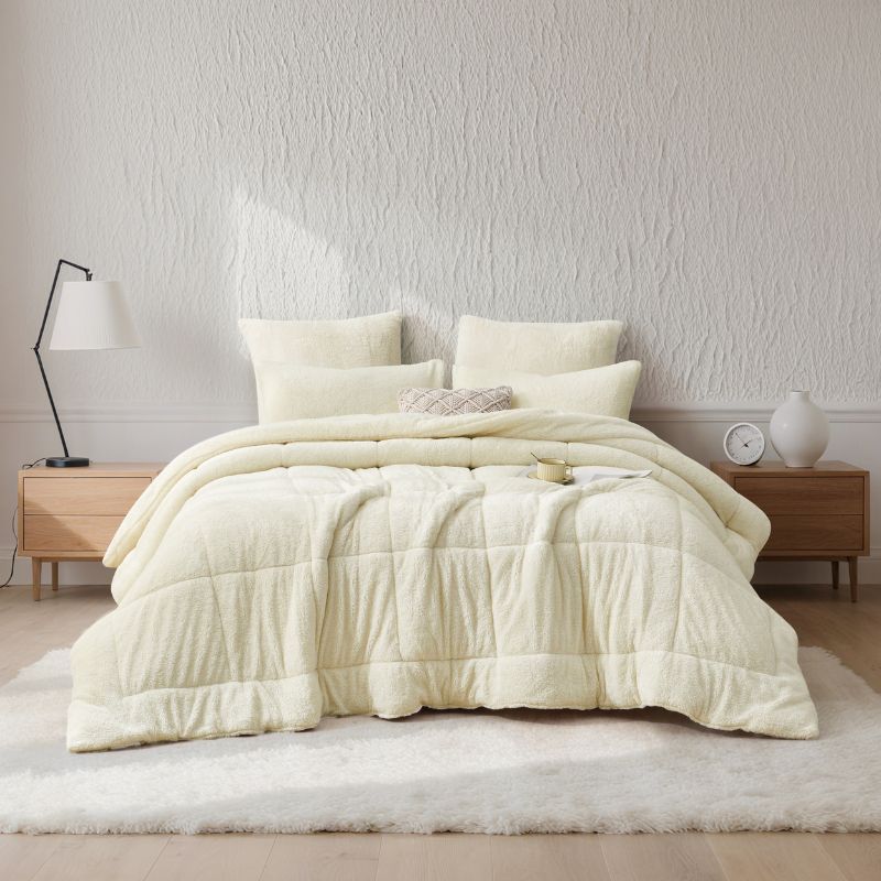 Ivory All Seasons Snuggle Fleece Comforter Set