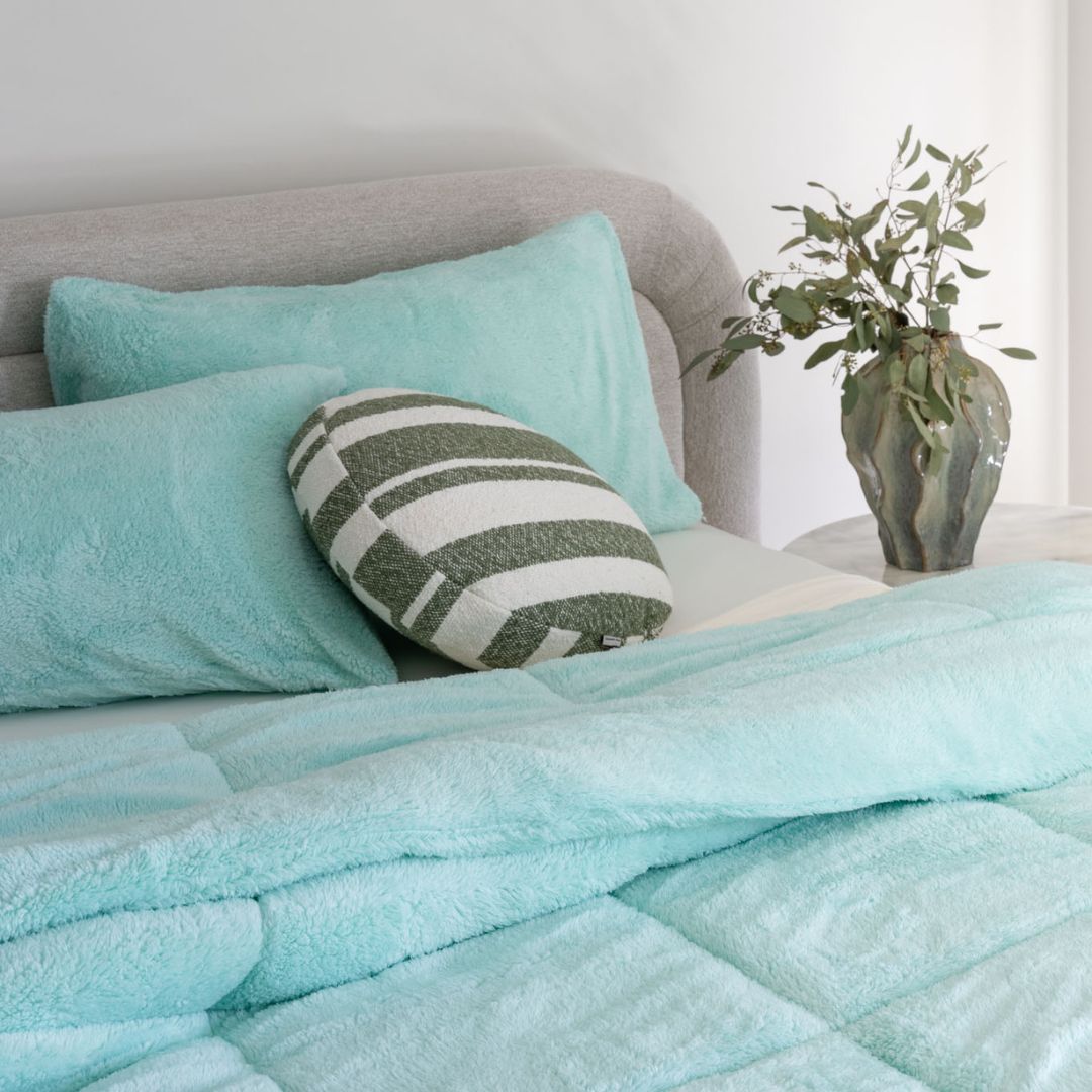 Mint All Seasons Snuggle Fleece Comforter Set