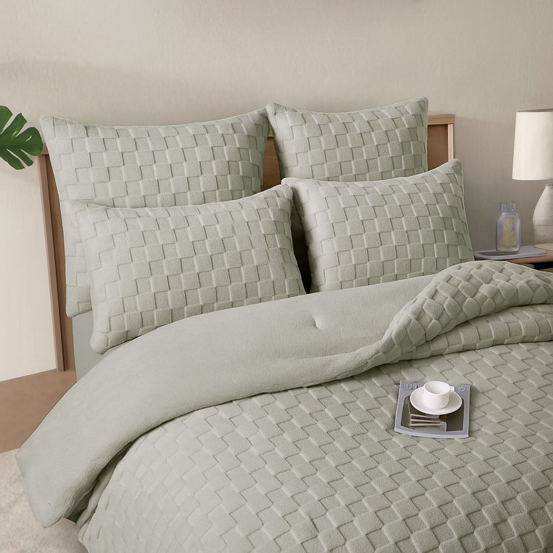 Checkered Soft Sage Snuggle Fleece Comforter Set