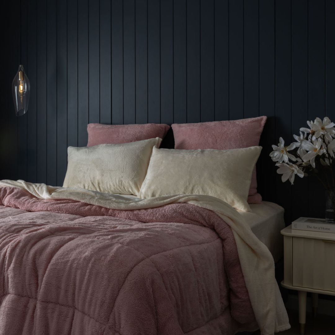 Blush Snuggle Fleece Comforter Set