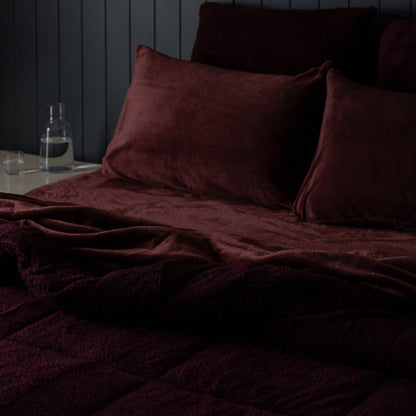Burgundy Black Snuggle Fleece Comforter Set