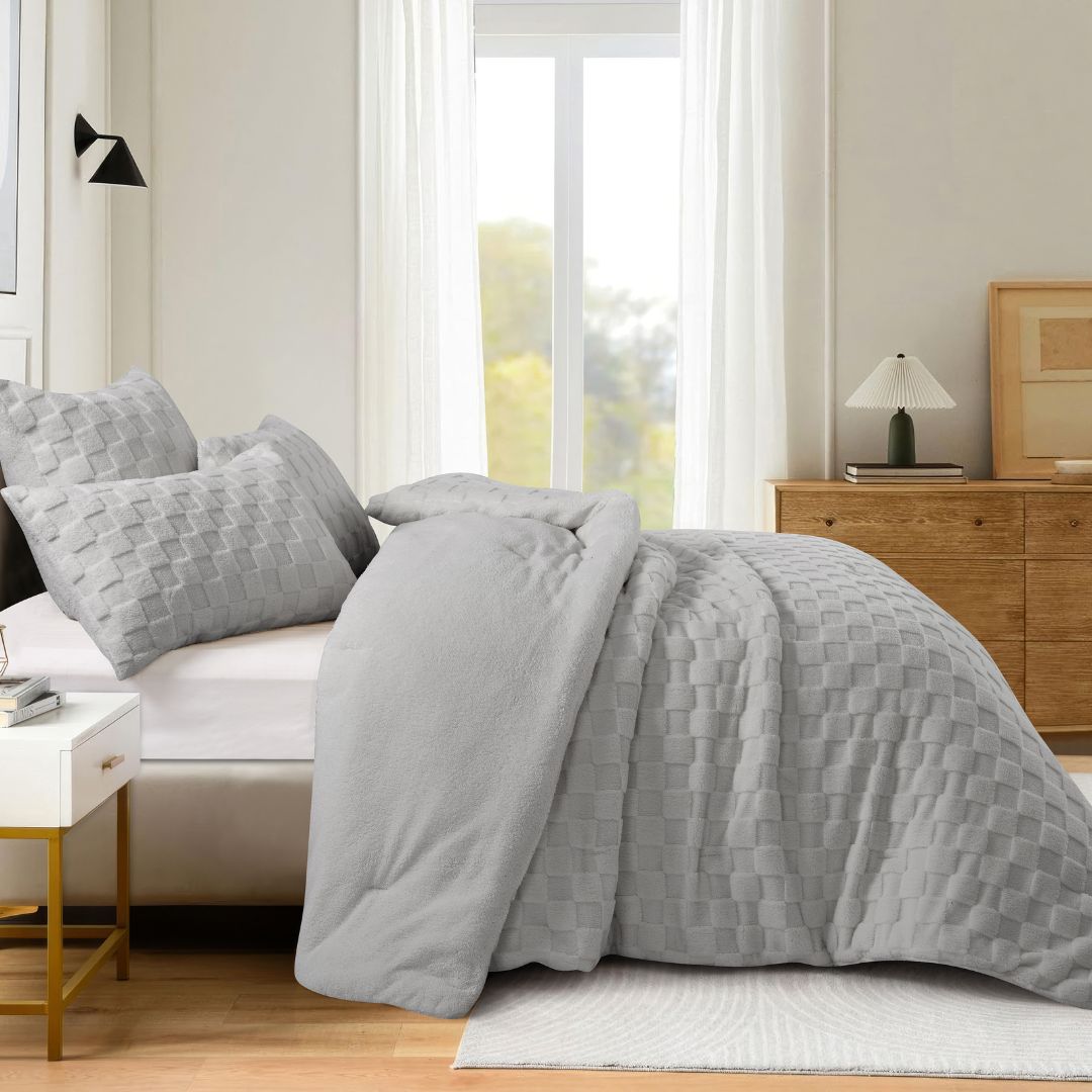 Checkered Silver Snuggle Fleece Comforter Set
