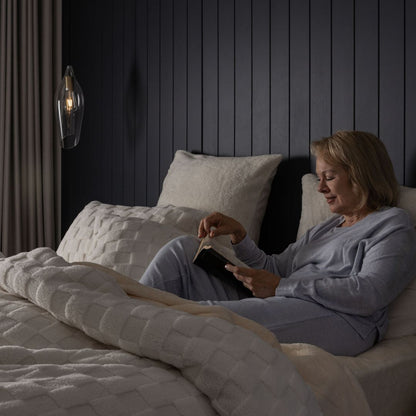 Checkered Cream Snuggle Fleece Comforter Set