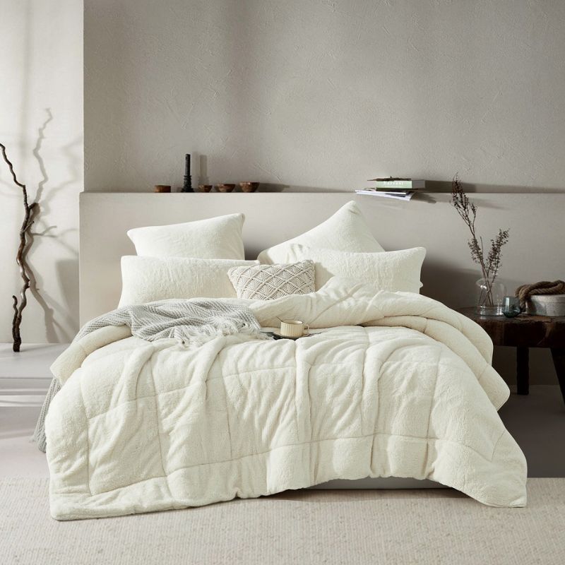 Ivory Snuggle Fleece Comforter Set
