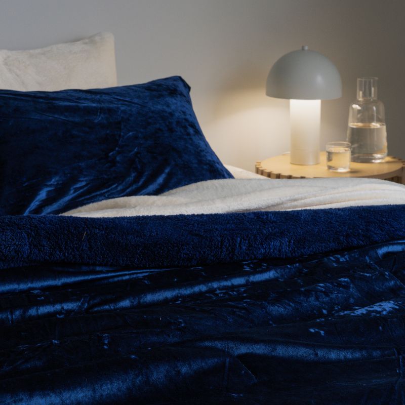 Morgan & Reid | Navy Velvet Crushed Snuggle Fleece Comforter Set